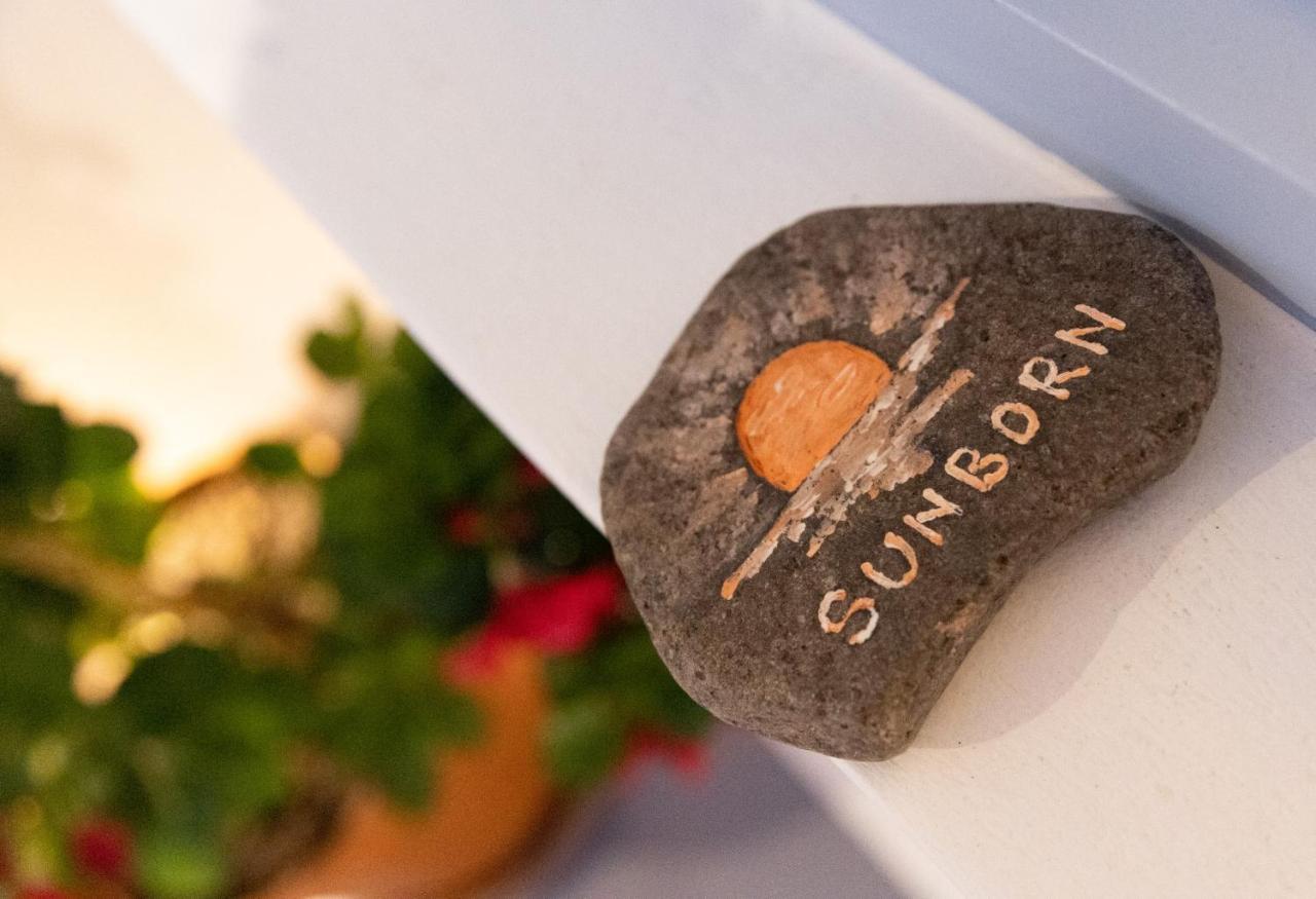 Sunborn Oia Suites Esterno foto