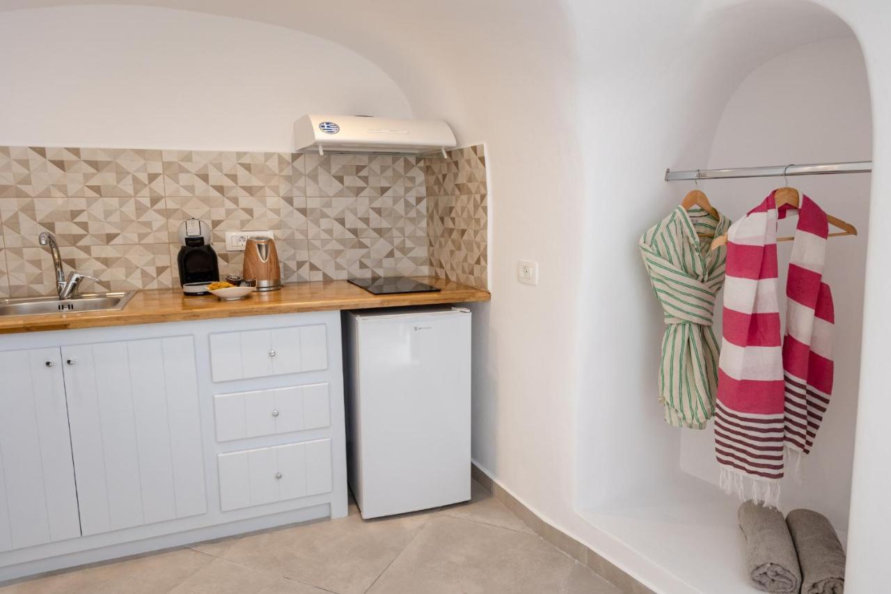 Sunborn Oia Suites Esterno foto